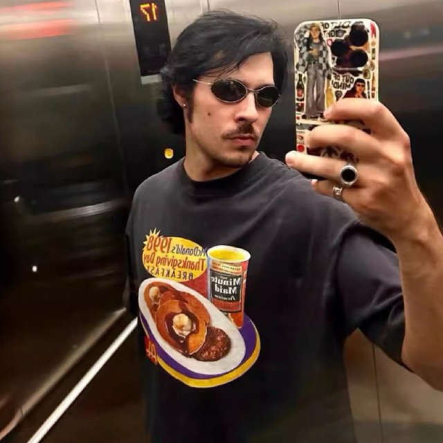 เสื้อยืดผู้ชายโอเวอร์ไซส์ breakfast