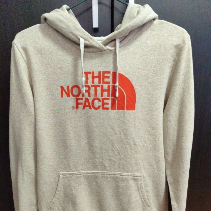 เสื้อฮู้ดกันหนาว The north face แท้ สีครีม โลโก้ส้ม