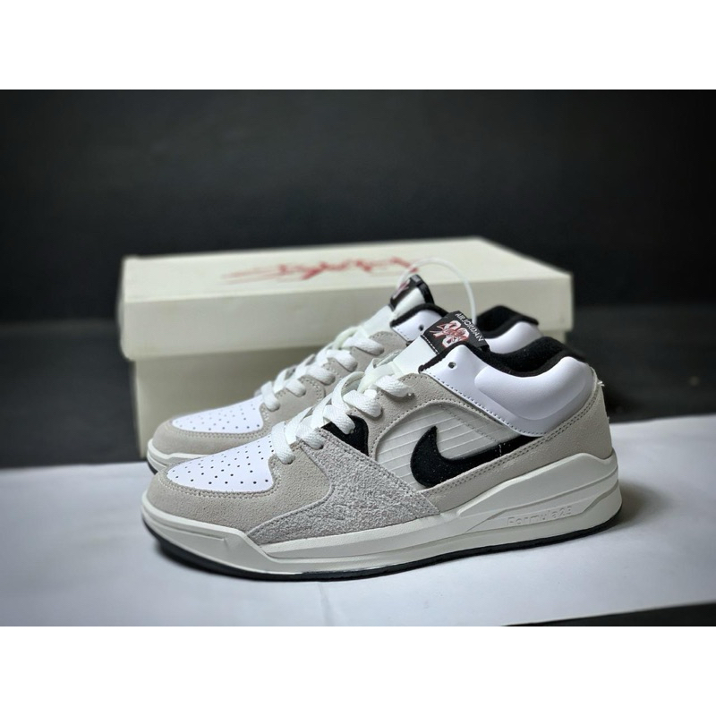 (ของแท้ 100%) Nike Air Jordan Stadium AJ90 trend sports shoes 9