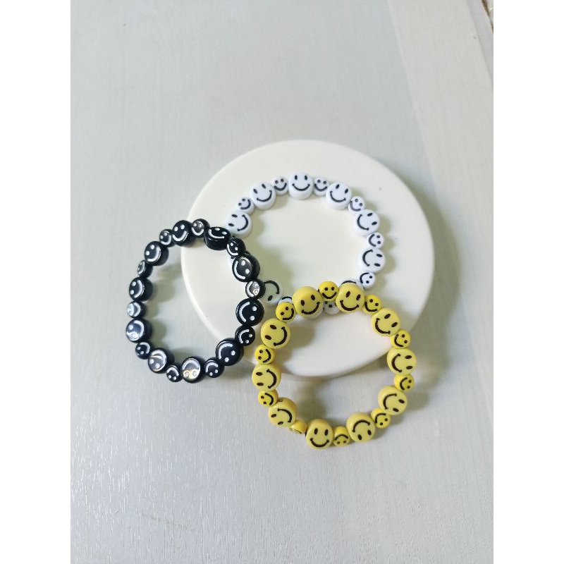 กำไลข้อมือแฟชั่นSmlie พร้อมส่ง