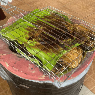 น้ำพริกตาเเดง ตราย่าขอ หอมกลิ่นปลาย่าง รสชาติเปรี้ยว หวานเค็ม