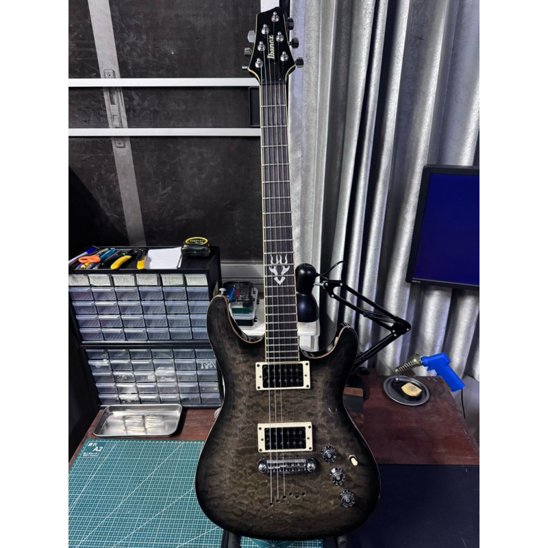 กีตาร์ไฟฟ้ามือสองIbanez SZ 520 QM