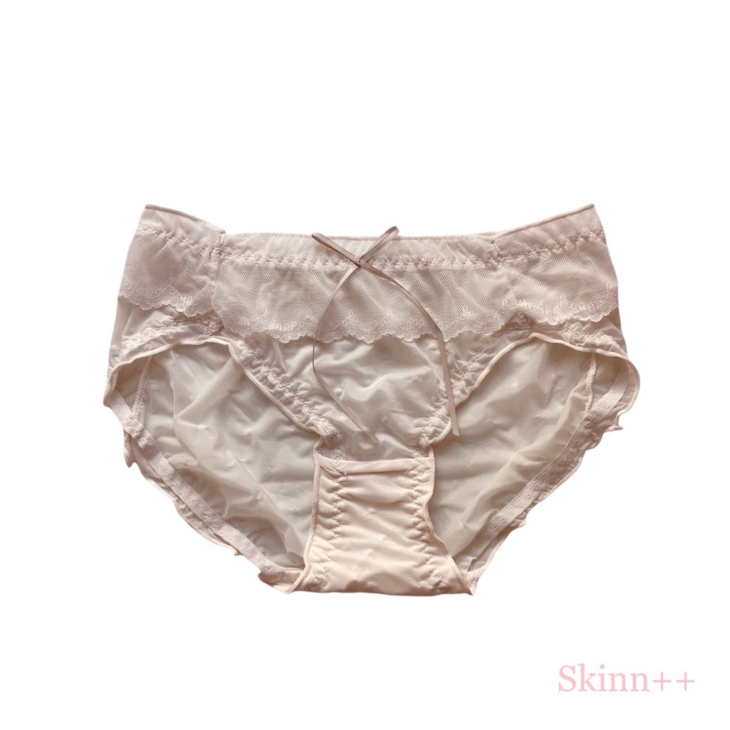 กางเกงชั้นใน รุ่น Low Waist Lace Panty by Skinn Intimate
