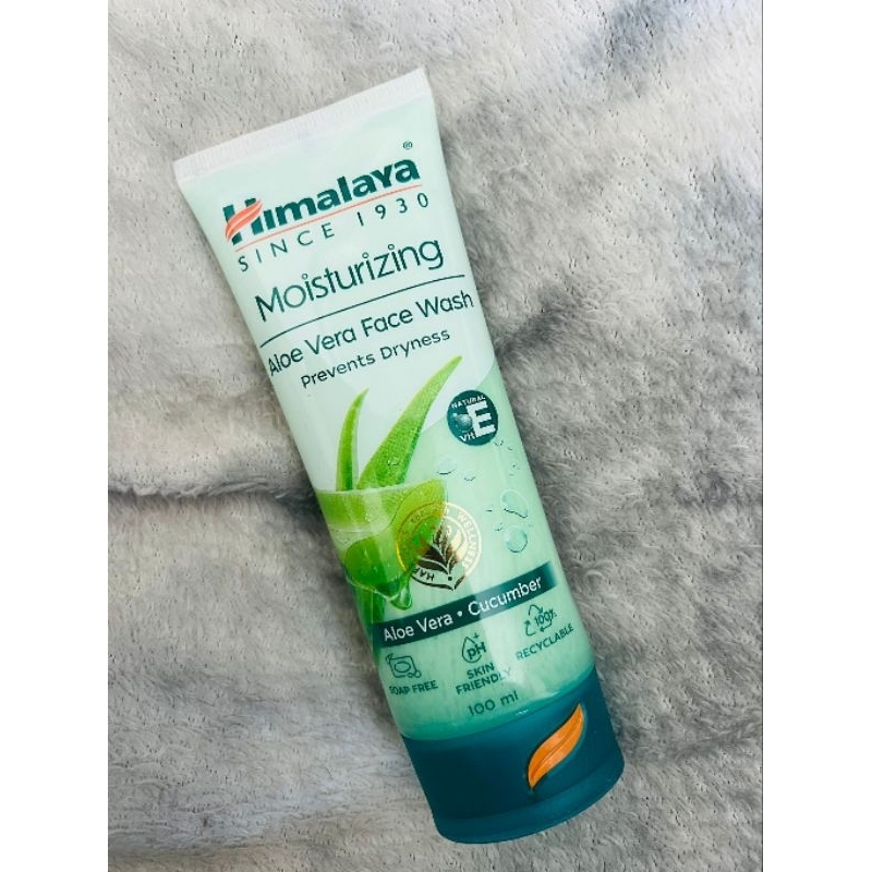 เจลล้างหน้าว่านหางจระเข้ มอยส์เจอร์ไรเซอร์ 100มล.aloe Vera face wash