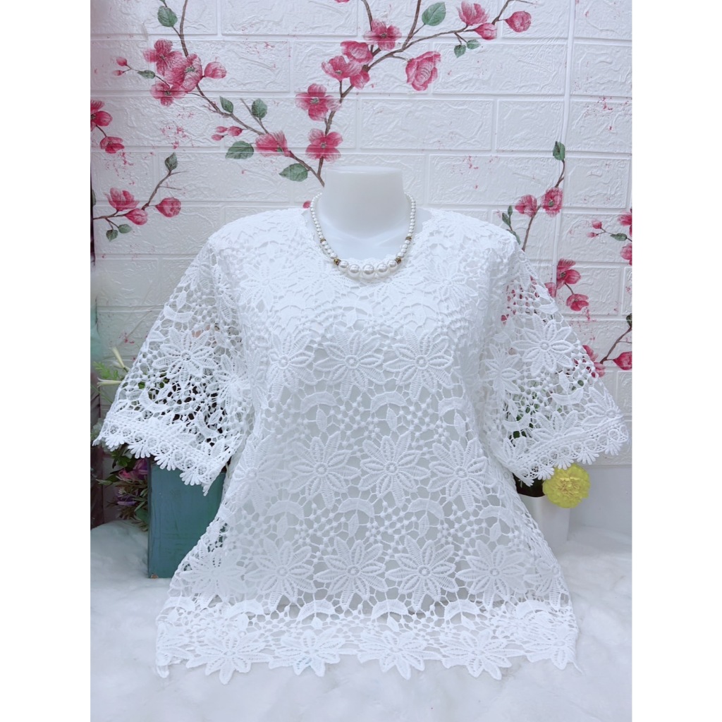 เสื้อลูกไม้อก38-42/44-46ยาว24นิ้วฟรีไซส์มีซับในใส่สบาย ลูกไม้หน้าหลัง แบบสวม คอกลมผ้าดีใส่งานบุญงานแต่ง