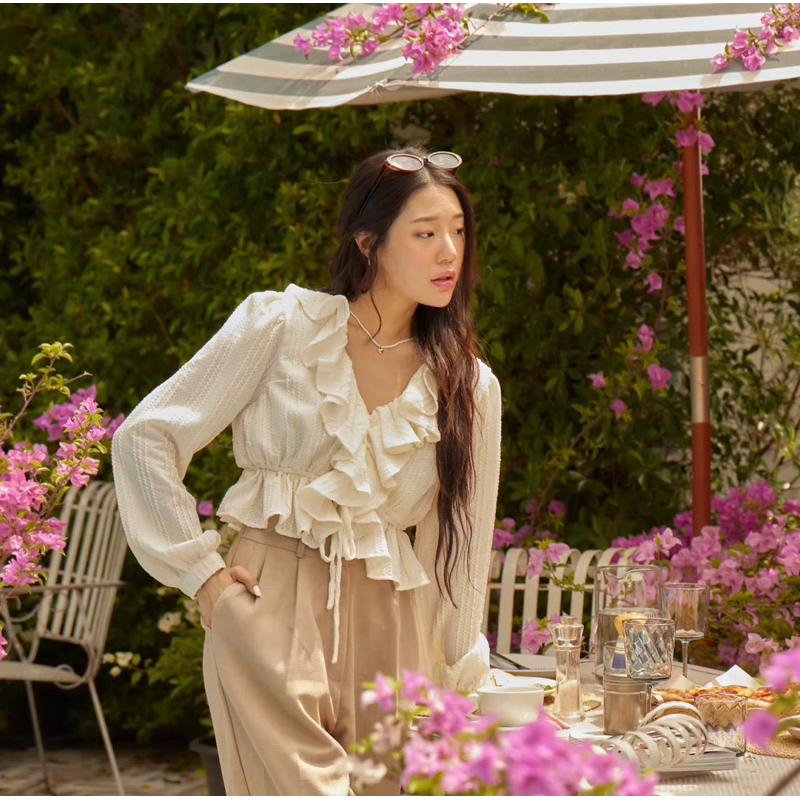 ส่งต่อ  lookbooklookbook - bonbon top lace🌸🌹