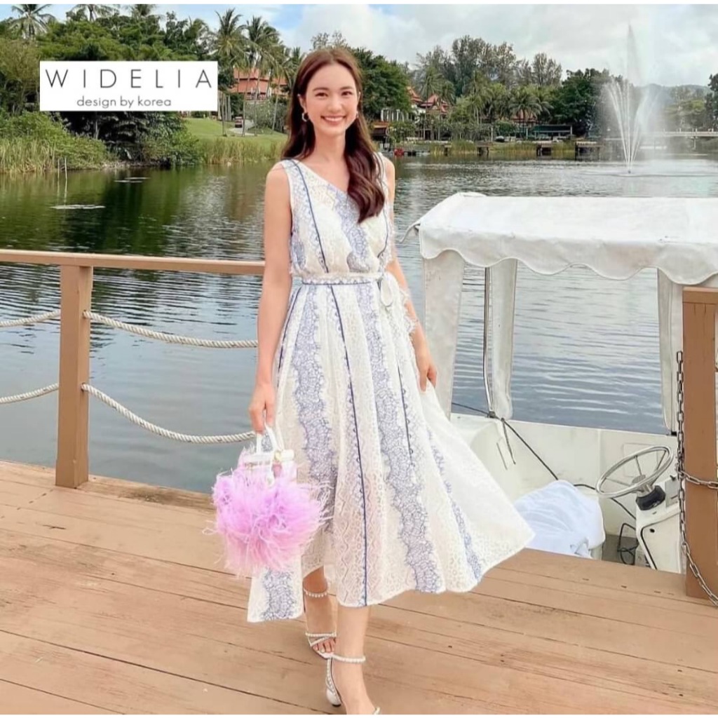 Widelia Made in Korea เดรสทรงปล่อยใช้ผ้าลูกไม้สีขาว