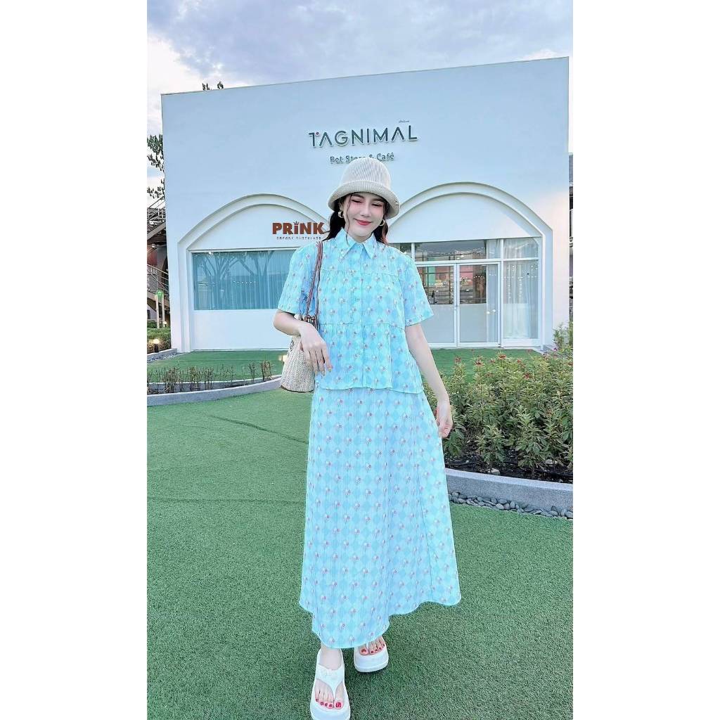 0734/17 สอบถามก่อนสั่งนะจ๊ะ ชุดกระโปรงยาว (ผ้าคอตตอน) อกได้ถึง : 48" เอว : 28-38" สะโพก : 50" กระโปรงยาว : 39"