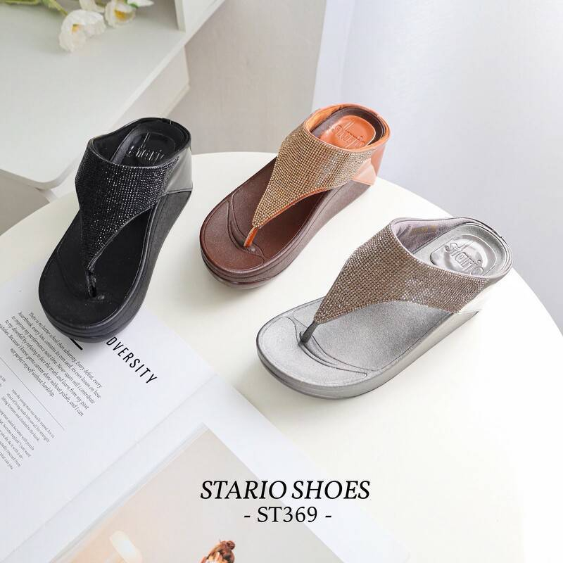 Softchu รุ่น ST369 รองเท้าเพื่อสุขภาพ หน้าคีบแฟชั่น สูง 2.5 นิ้ว ทรงสวยเดินคล่องตัว ซับด้านในนุ่มเท้าพื้นนุ่มใส่สบายเท้า