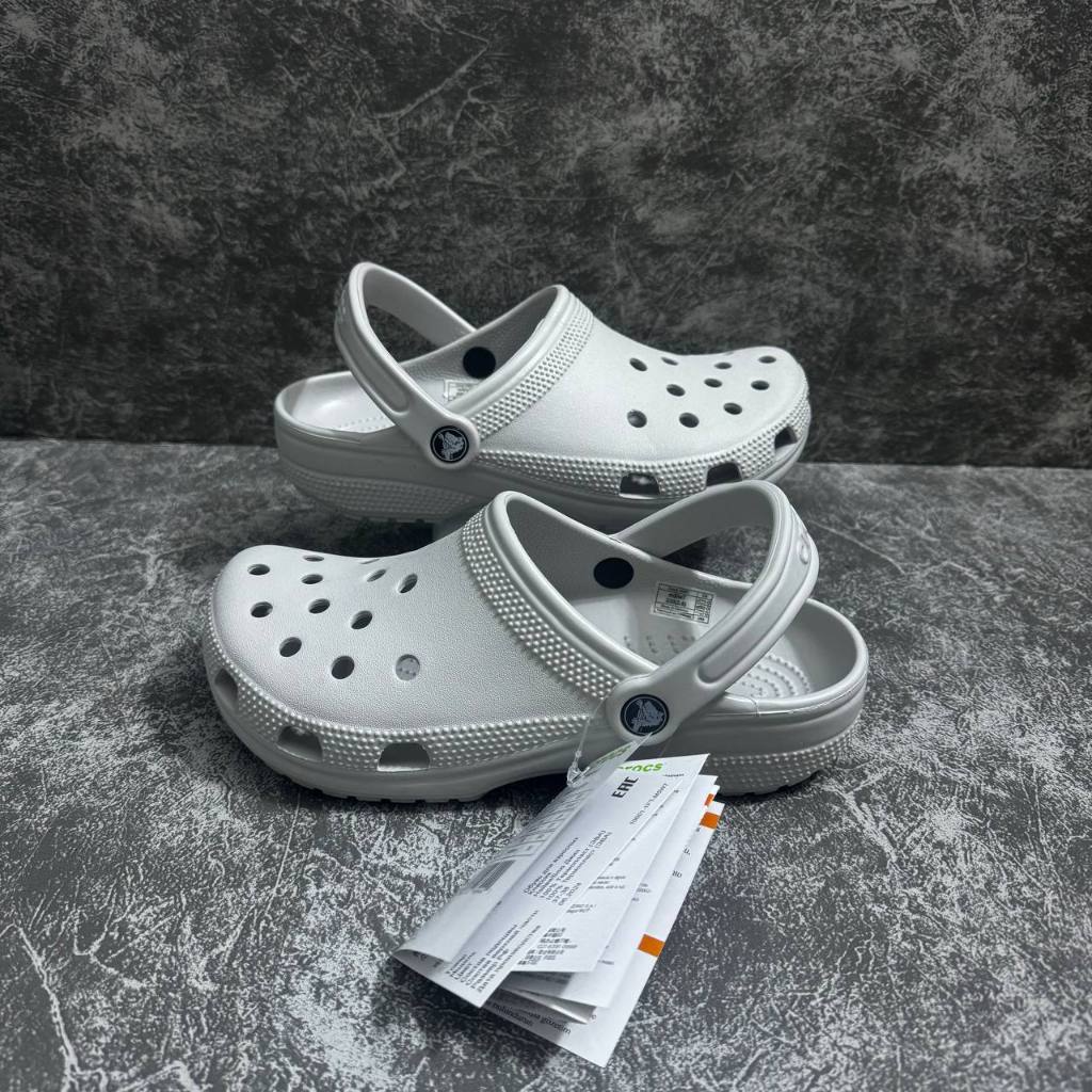 รองเท้าแตะ Crocs Classic clog  ใหม่ สวย เบามาก ใส่สบาย ผู้หญิงผู้ชาย ไซส์ 36---45 ราคาถูกใจ (สินค้าพร้อมจัดส่งจากไทย)