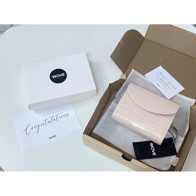 WOVE - กล่องฝาครอบสีขาวพร้อมการ์ด สำหรับกระเป๋าสตางค์และกระเป๋าใส่บัตร - รูปที่ 2