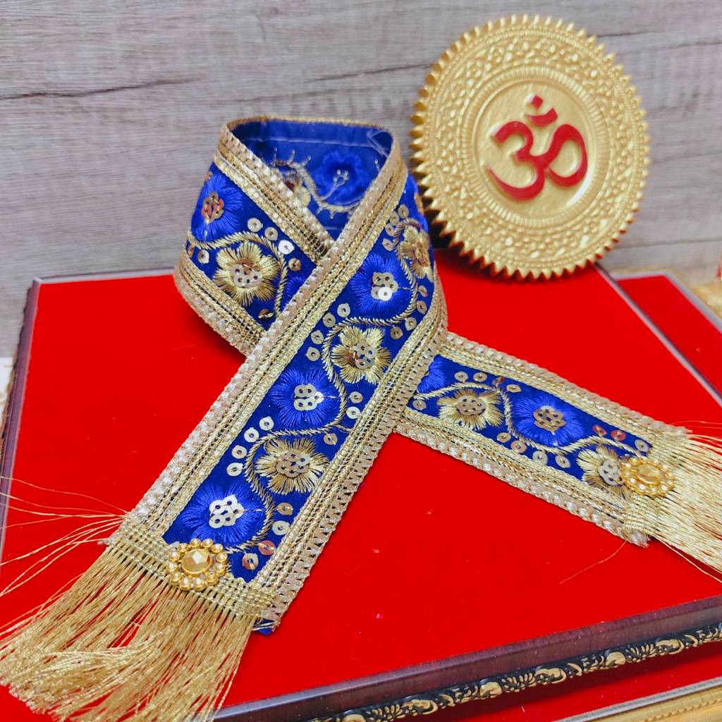 MT-SBGG18 สไบดอกไม้น้ำเงินปักขอบทอง  ถวายพระพิฆเนศ พระแม่ลักษมี เทพทั้งปวง 30-50 ซม