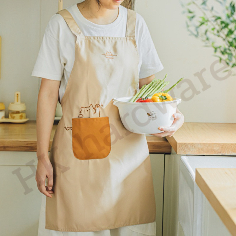 ผ้ากันเปื้อนลายแมว ยี่ห้อ SHUEHO ลายปักรูปแมว คิ้วท์มากๆ