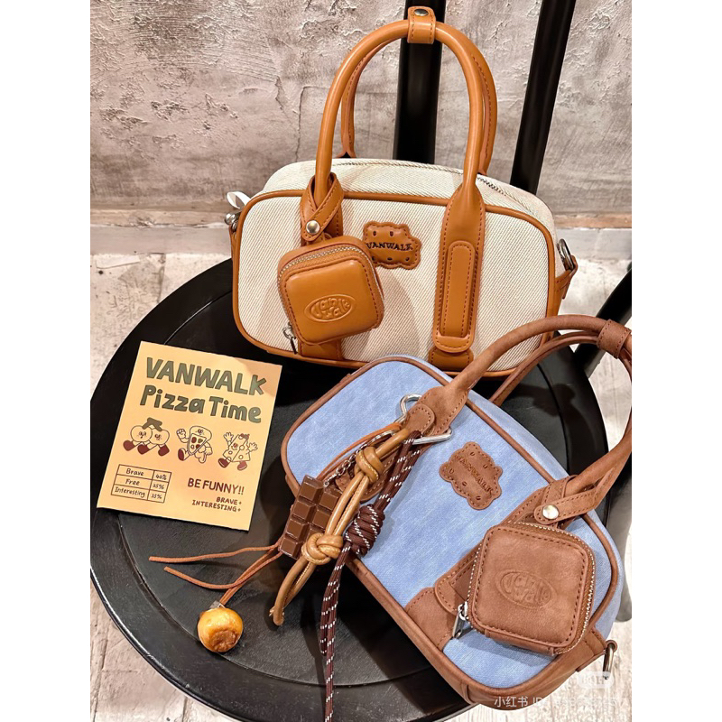 พร้อมส่ง Vanwalk กระเป๋าถือ🍪 คอล lucky house + สาย crossbody/pounch★ (ใช้โค้ดลด 30% max 1,000) จากช็อปแท้ 💯