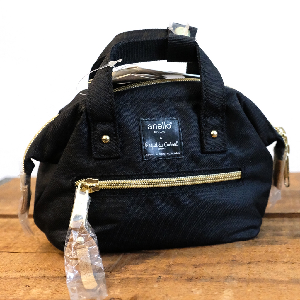 กระเป๋าถือใบเล็กหน่ารัก Anello x Paquet ZU-B1226 De Cadeau Limited Edition