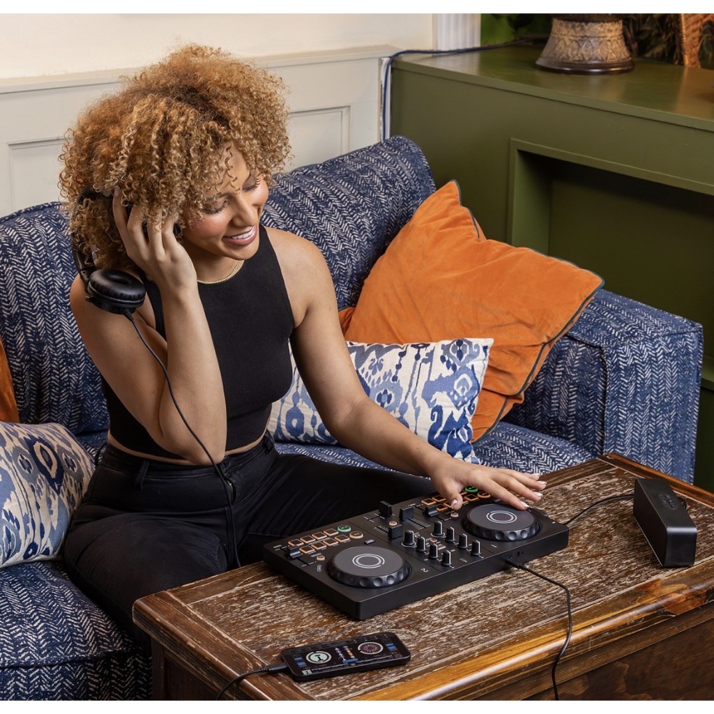 New !!  DDJ-FLX2 AlphaTheta Compact 2-channel DJ controller ++ แถมฟรี Flash Drive มีVDOสอนการเล่นDJ