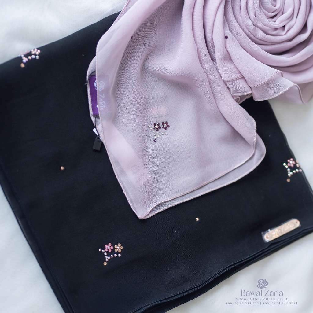 ZARIA Crystal Bawal ผ้าคลุมบาวาประดับคริสตัล