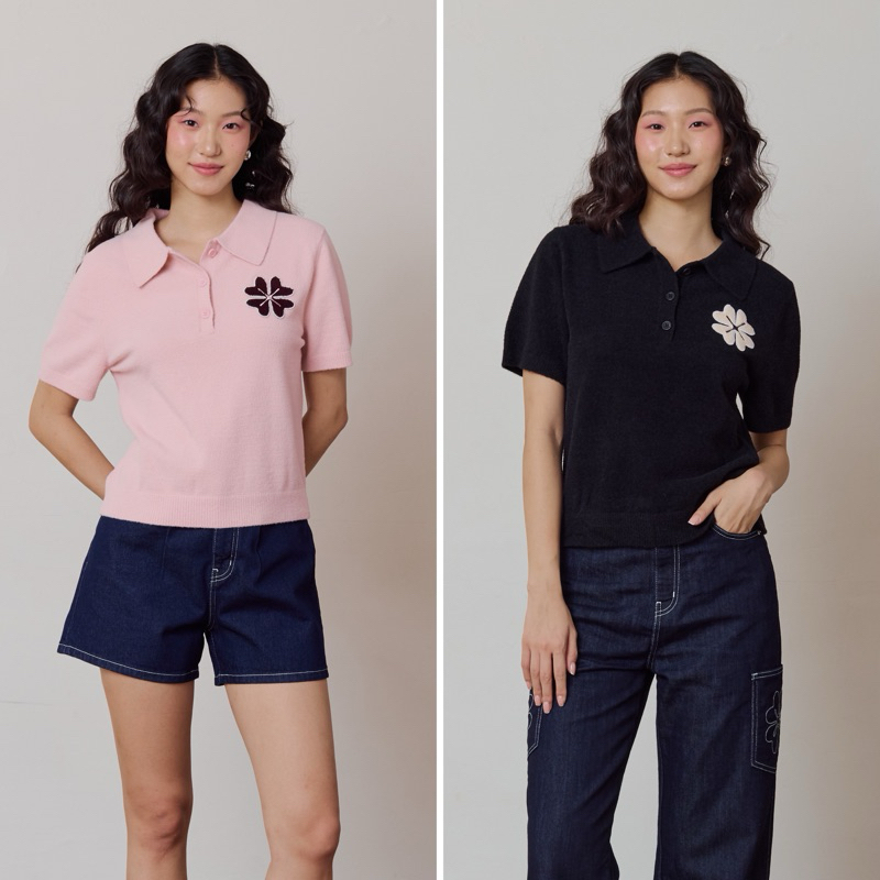 POCKETWOOD - Quinn polo top [พร้อมส่ง] เสื้อโปโล 2 สี ปักฟูโลโก้ดอกไม้