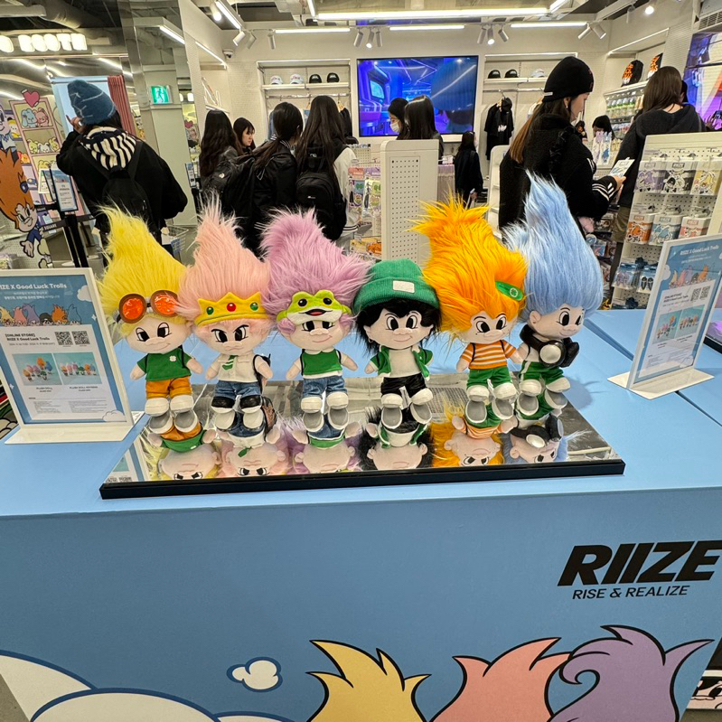 [พร้อมส่ง ] RIIZE X Good Luck Trolls ตุ๊กตา RIIZE