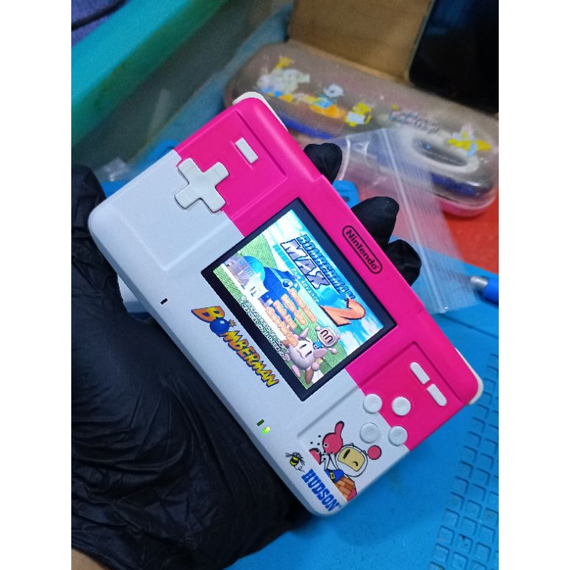 NINTENDO GAMEBOY MACRO XL