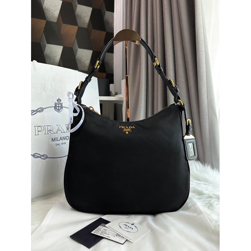 Prada tessuto saffiano hobo (shoulder) Size 11”