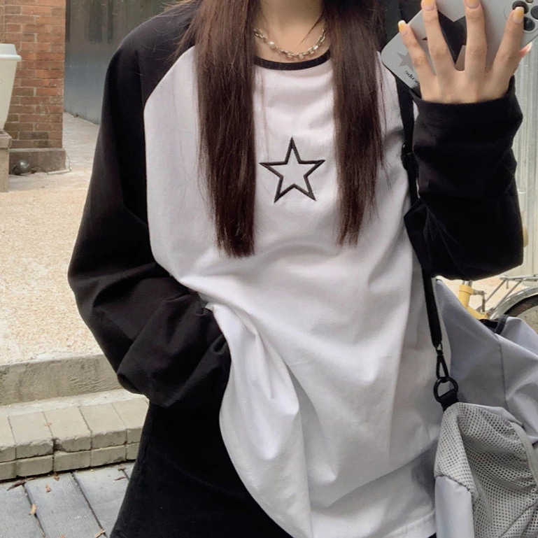 เสื้อเเขนยาวเเฟชั้น สวยๆน่ารักมาเเล้วจ้า ผ้าฝ้าย เนื้อผ้านุ่มๆ ใส่สบาย เเฟชั้นDFGGERX