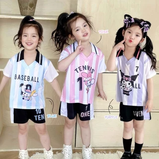 2-12 ปี ชุดสูทเด็กผู้หญิงแฟชั่น เสื้อแขนสั้นกางเกงขาสั้น พิมพ์ลายการ์ตูนน่ารัก ระบายอากาศ สองชิ้น ใส่สบาย สไตล์เกาหลี