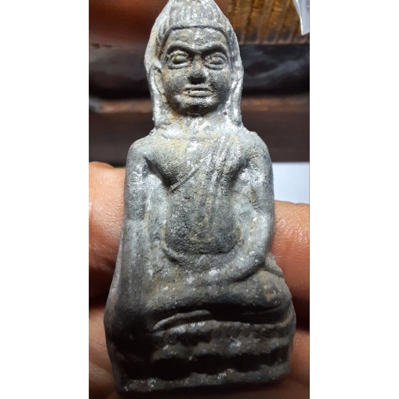 พระหูยานพระกรุลพบุรี