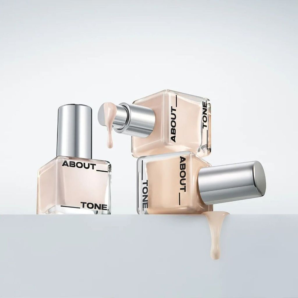 #พร้อมส่ง# 𝐀𝐁𝐎𝐔𝐓 𝐓𝐎𝐍𝐄 Skin Layer Fit Foundation SPF30 PA++ 30ml / 5 Colors