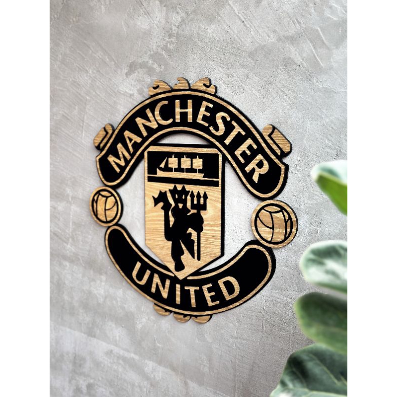 ป้ายตกแต่งแขวนผนัง แมนยู  Manchester United   ลายไม้เคลือบเงา-3D
