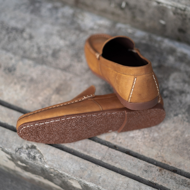 Verns Leather รองเท้า Slip on หนังแท้ 100% รุ่น V292 พื้นยางดิบ เย็บพื้นเพิ่มความแข็งแรง มี 3 สี