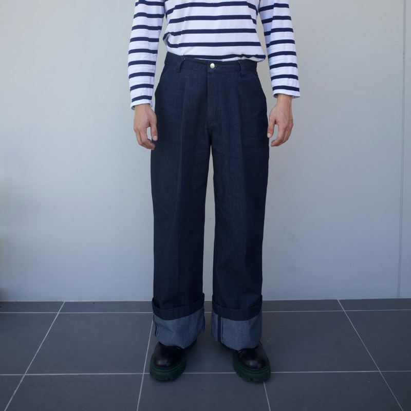 DUMB - STAYLOOSE BAGGY JEANS กางเกงยีนส์ขากระบอกทรงหลวม ปลายขาสามารถพับปรับความยาวได้ด้วยตัวเอง