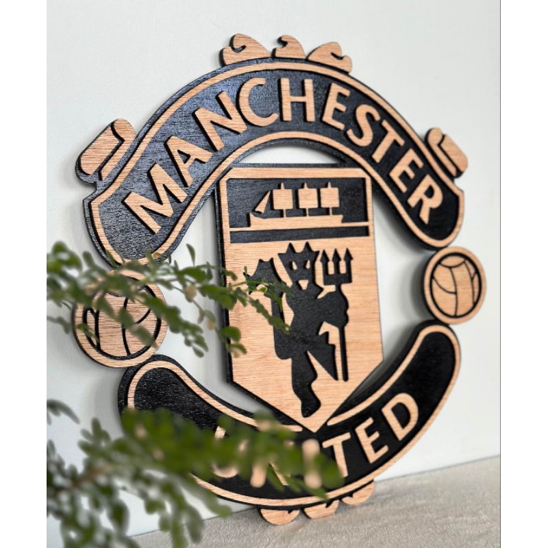 ป้ายตกแต่งแขวนผนัง แมนยู  Manchester United   ลายไม้เคลือบเงา-3D