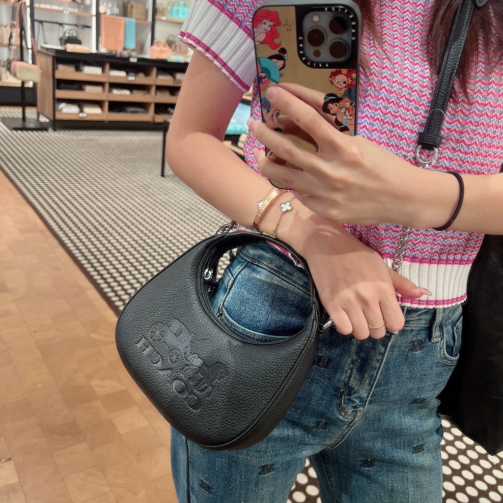 coach Carmen Mini Crossbody CT774 CR151 ผู้หญิง กระเป๋าสะพายข้าง COACH กระเป๋า หนังแท้ สองขนาด