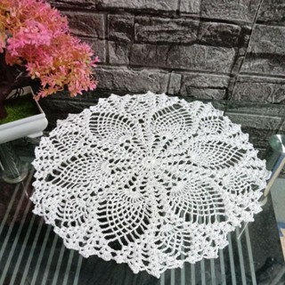 ผ้าถักโครเชต์ ดอรรี่ 12 นิ้ว ผ้าปูโต๊ะ สีขาวถักมืองานแฮนเมด🪡…