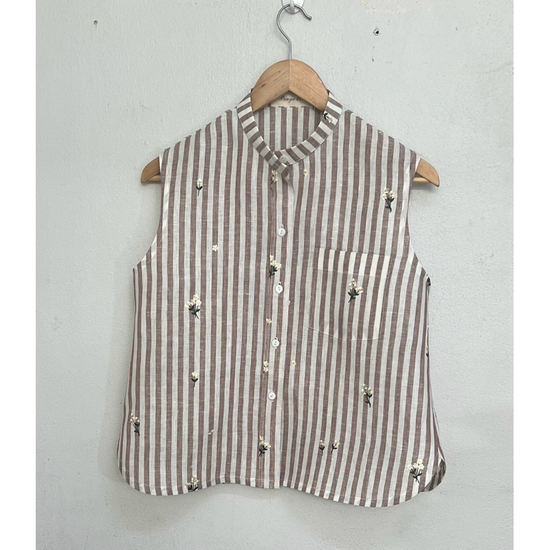 เสื้อคอจีนแขนกุดผ้าลินินปัก แบบใหม่ 12/67