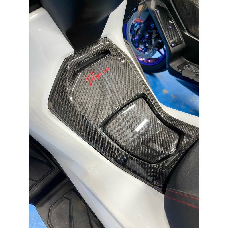 Carbon งาน Fiat Hyper Carbon สำหรับForza300,350 ของแท้ มือหนึ่ง (ลาย2)เซ็ต2