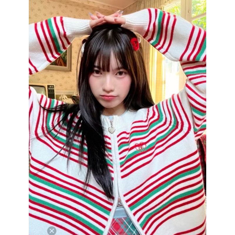 มือสอง Cintage Fluffy Cardigan ส่งต่อ สภาพนางฟ้า ใสครั้งเดียว ซักมือ สีสวยสด น่ารัก 💕 อกได้ถึง 44 ค่