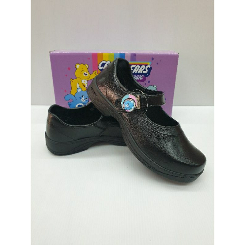 รองเท้านักเรียน chappy ลายแคร์แบร์