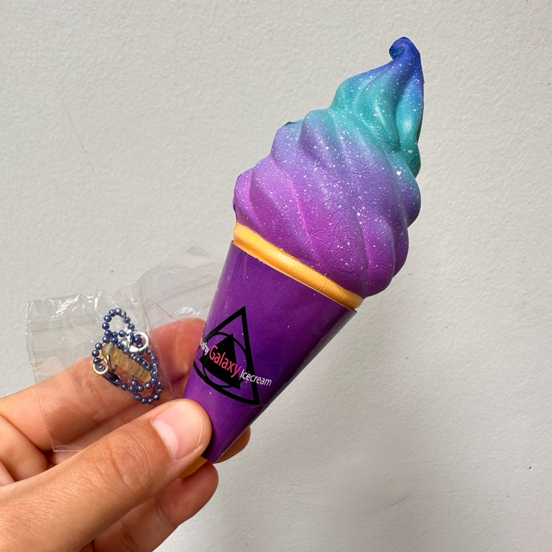 ** sale !! ** สกุชชี่ ไอติม ไอศกรีม PUNIMARU GALAXY SQUISHY ICE CREAM