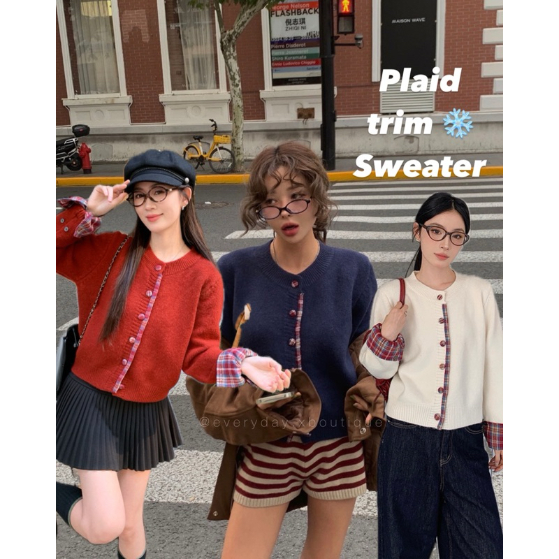 𝗣𝗟𝗔𝗜𝗗 𝗧𝗥𝗜𝗠 𝗦𝗪𝗘𝗔𝗧𝗘𝗥🍓🫐🧁(470฿) คอลนี้พิเศษมาก เข้ากับเทศกาลและลมหนาวสุดๆ เสิร์ฟความน่ารักไม่มีกั๊ก กับส