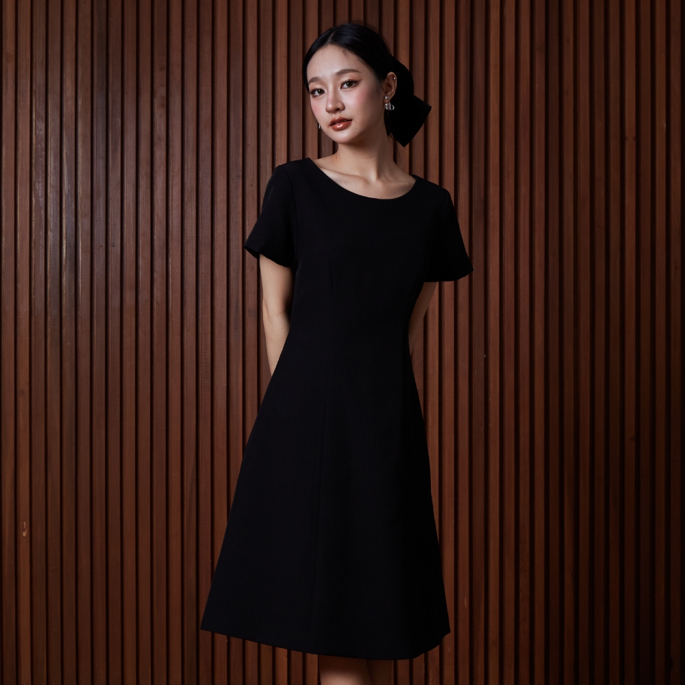 Miss Office (Best Seller) เดรสมีแขนคอกลมแต่งกระเป๋าข้าง (MD-004)