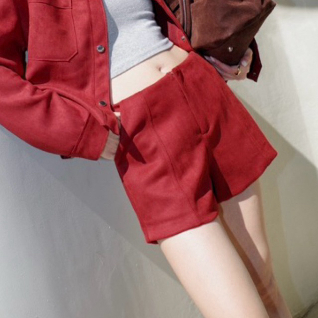 AMUSE BKK - Suede Mini Shorts กางเกงขาสั้นเอวต่ำ ผ้าหนังกลับสังเคราะห์