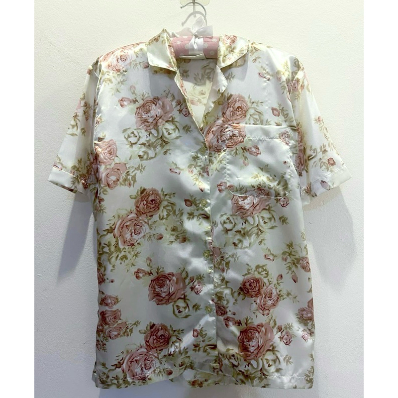 ส่งต่อเสื้อมือสองแบรน์LadyM.