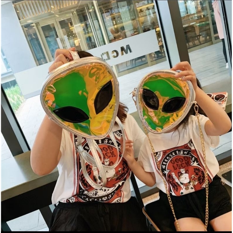 โล๊ะล้างสต็อก 🎊🎊 กระเป๋าเอเลี่ยน วิบๆ ✨️✨️ พร้อมส่ง 🇹🇭