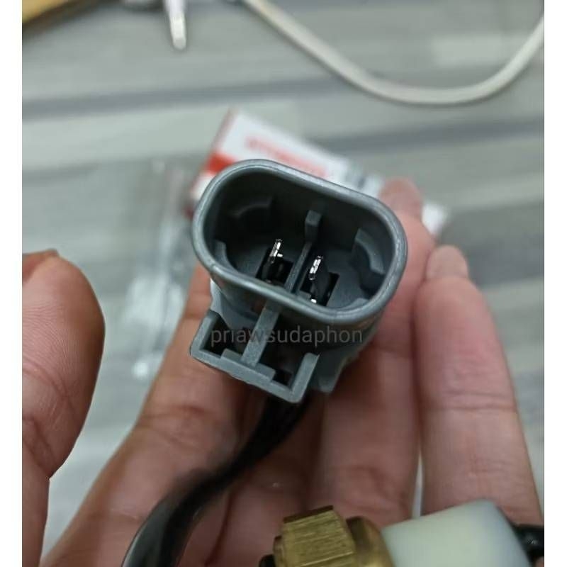 สวิทพัดลมหม้อน้ำ NV,B13,B14,N13 ปลั๊กขาวใหญ่ สายยาว #BS-117 ยี่ห้อ OSWA - รูปที่ 2