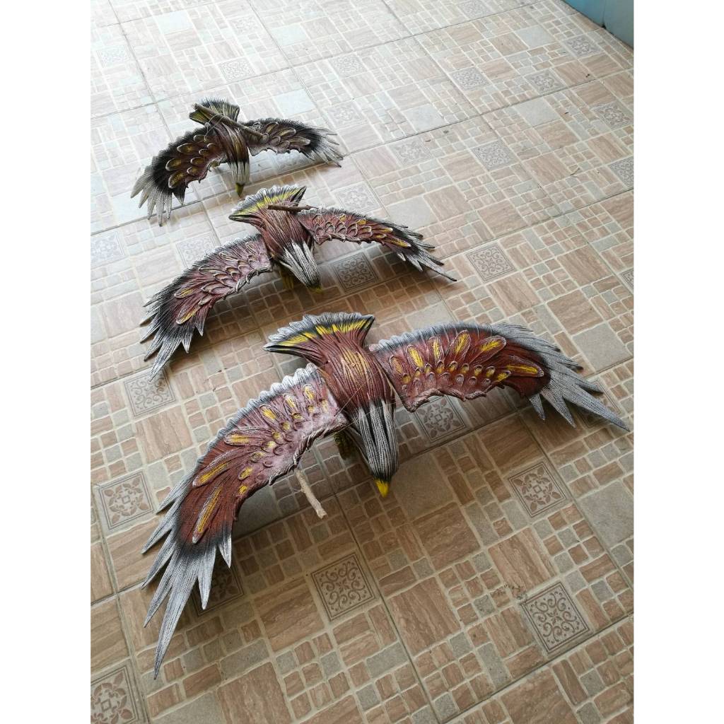 โมบายนกอินทรีย์ นกเหยี่ยวไล่นกพิราบ ไล่นกกกระจอก ไล่นกเล็ก งานปั้นมือจากฝุ่นไม้ ขนาด21นิ้ว - สีแดงดำ - รูปที่ 5