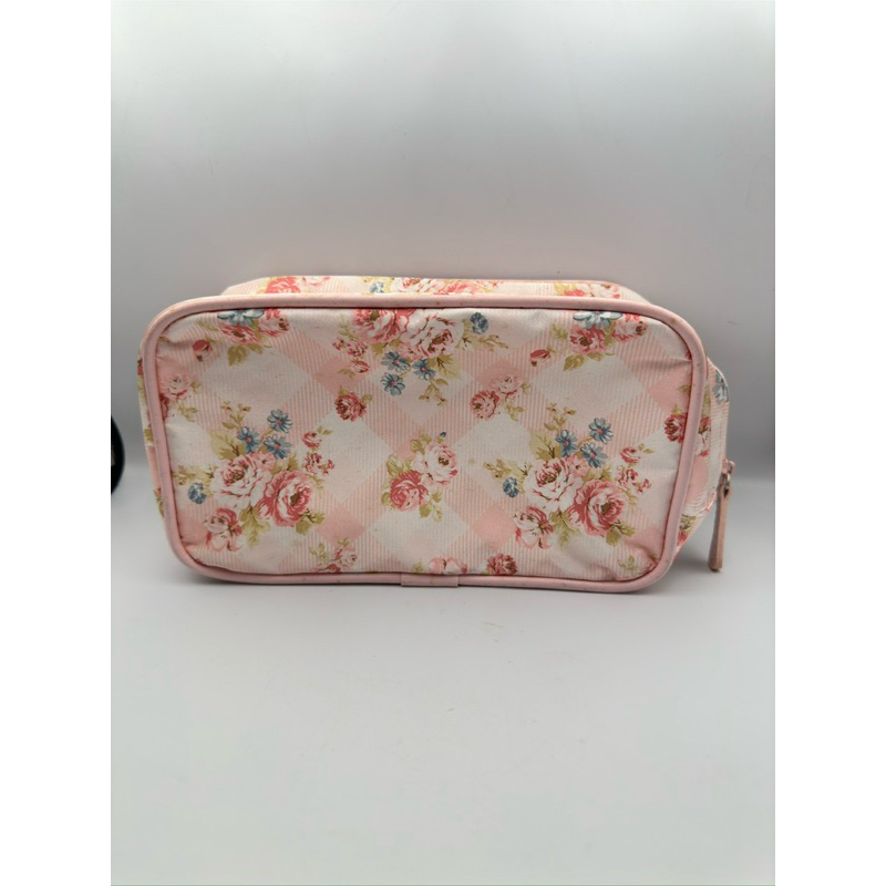 กระเป๋าใส่เครื่องสำอางค์ LIZ LISA