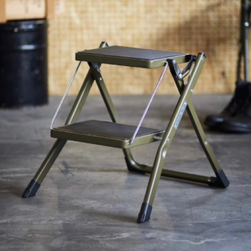 Gordon Miller - Step Ladder