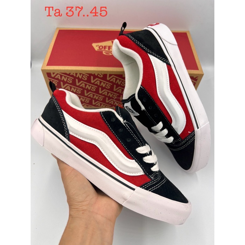 รุ่นใหม่🔥 รองเท้าผ้าใบ เอาใจสายเท่ ใส่ได้ทั้งผู้ชายและผู้หญิง (size37-45)แถมกล่อง✅